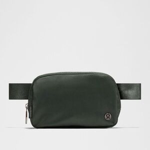 LULULEMON Belt Bag- Rainforest Green